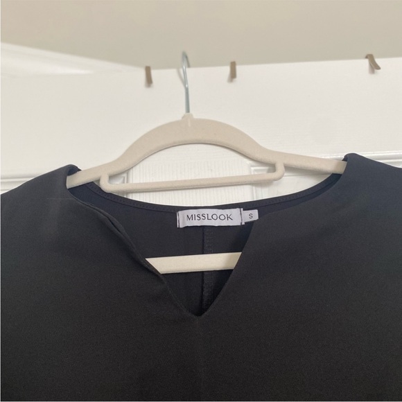 MISSLOOK ABSTRACT FACE V NECK MAXI SHIFT DRESS - Picture 4 of 9